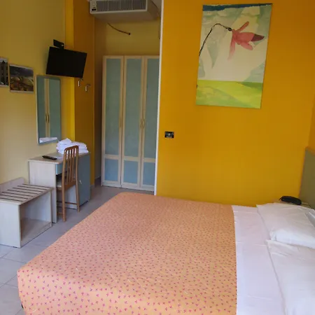 Primavera 西尼加利亚