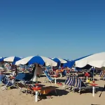 Primavera Hotel 2*
